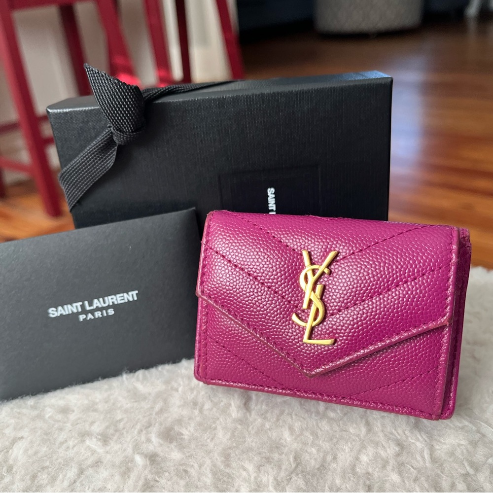 YSL Cassandra Trifold Wallet - Picture 1 of 17